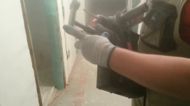 Электромонтаж в Тюмени - Обзор перфоратора с пылесосом Metabo BHE 20 IDR смотреть онлайн
