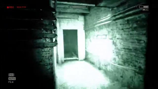 Oblivion Plays Outlast: Xbox One (Part 1) *No Commentary!* смотреть онлайн