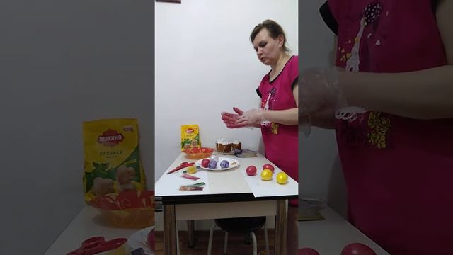 Красим яйца на Пасху смотреть онлайн
