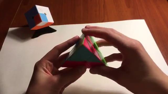 Обзор на пирамидку QiYi cube!!! смотреть онлайн