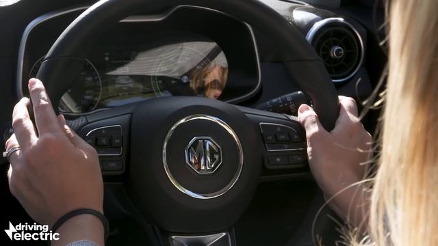 MG ZS EV review - DrivingElectric смотреть онлайн
