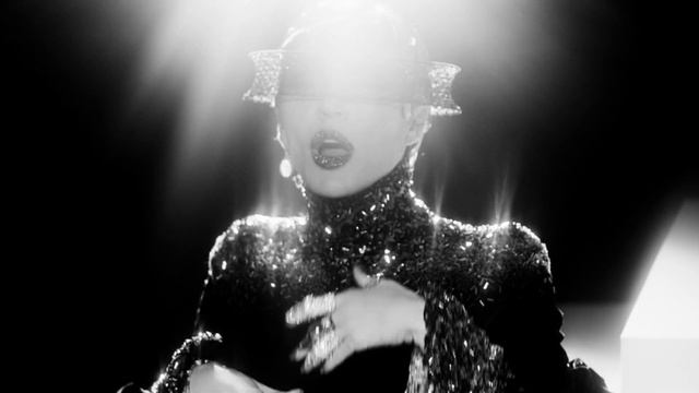 Exhibition Tour: Fashion Illustration and Daphne Guinness Couture - 'Drawing Daphne' смотреть онлайн