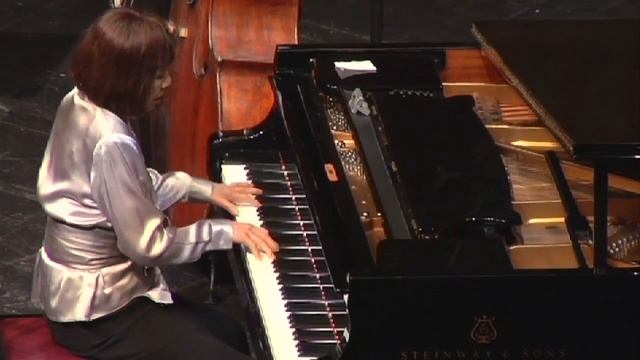 TOSHIKO AKIYOSHI: J-COLLABO Interview смотреть онлайн