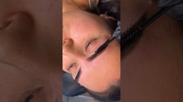 Perfect eyebrow tint #brows #eyebrows #browexpert #browtint #browlamination #eyebrowthreading смотреть онлайн