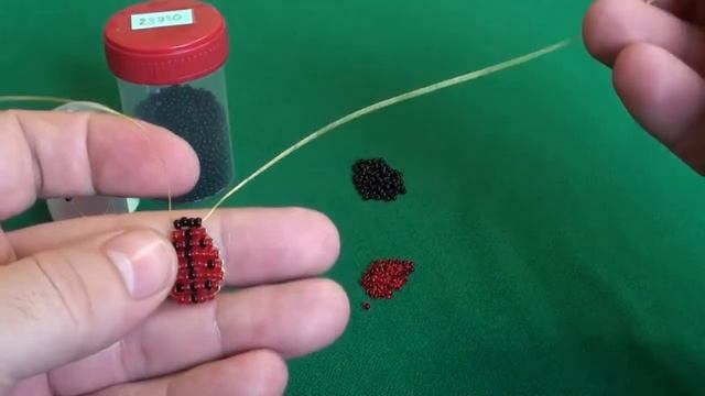 Божья коровка из бисера смотреть онлайн