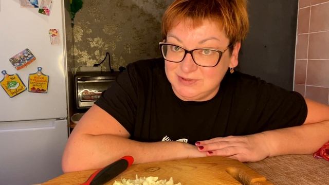 Экономное меню/Выжить на 200 рублей/Готовлю щи /Щи за копейки/ смотреть онлайн
