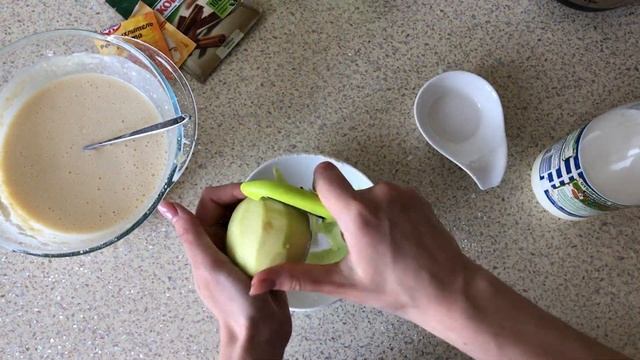 ЯБЛОЧНЫЕ ОЛАДЬИ НА МОЛОКЕ// APPLE PANCAKES recipe смотреть онлайн