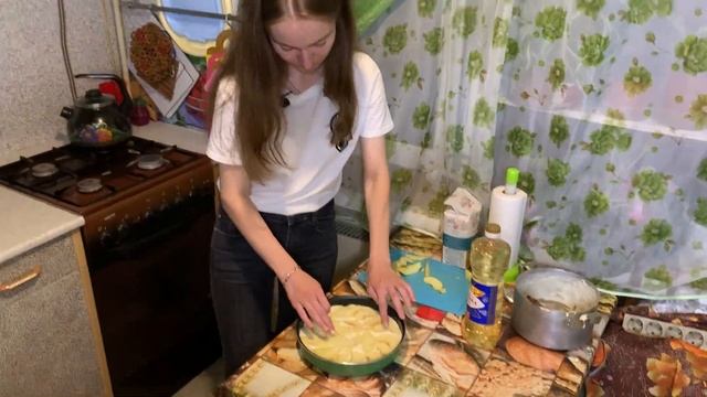 Самый ПРОСТОЙ рецепт НЕЖНОЙ ШАРЛОТКИ - Готовим ПИРОГ С ЯБЛОКАМИ в духовке ТОЛЬКО по ЭТОМУ РЕЦЕПТУ смотреть онлайн