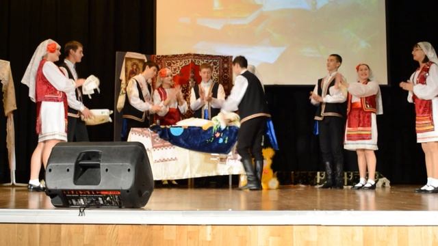 Молдавский обряд "Крещение ребенка" смотреть онлайн