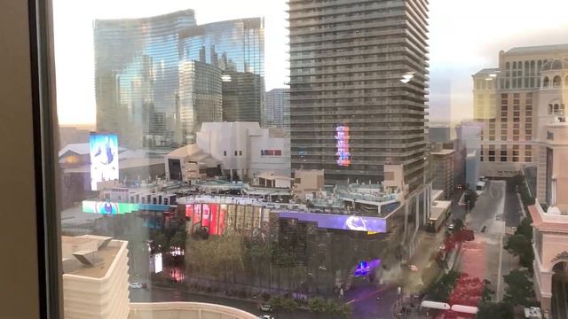 PLANET HOLLYWOOD VISTA VIEW SUITE ROOM TOUR | DECEMBER 2020 | CAESARS REWARDS COMPLIMENTARY STAY смотреть онлайн