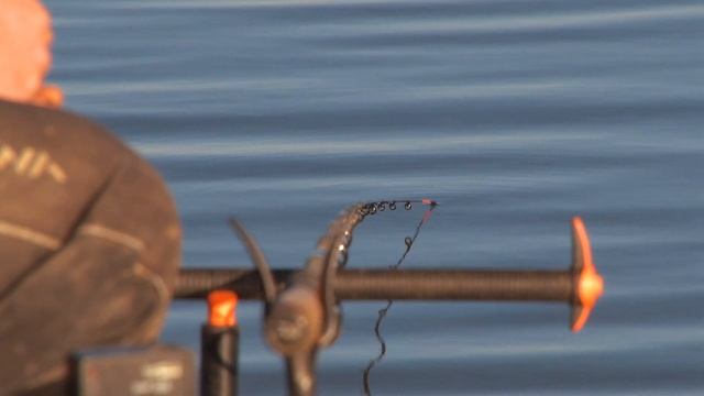 Стив Рингер 
Feeder Fishing With Steve Ringer