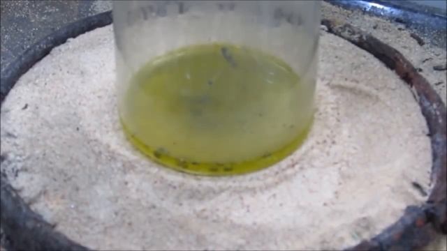 Растворение позолоты в перекиси HCL+H2O2 The dissolution of GOLD смотреть онлайн