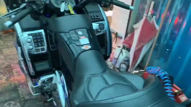 Honda Goldwing gl 1800 all is well смотреть онлайн