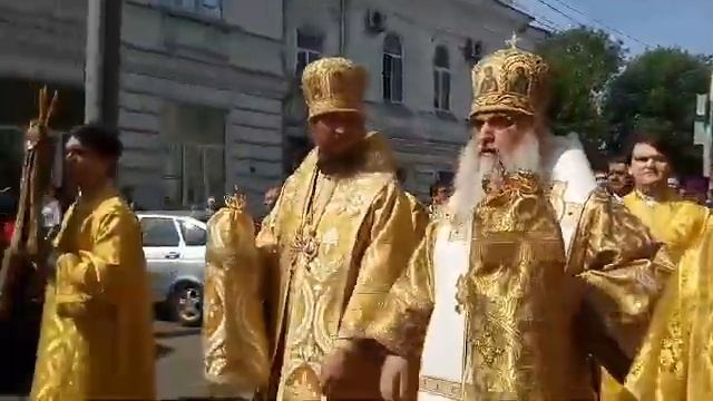 От храма во имя Кирилла и Мефодия по Московской прошел крестный ход смотреть онлайн