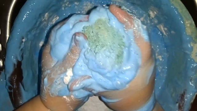 ASMR 💙🤍/Paste/ #cleaning Powder #spongesuds #squeeze #rinsing/#чистящеесредство #губки #полоскание