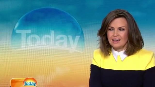 Aussie TV host's hilarious reaction to shark footage смотреть онлайн