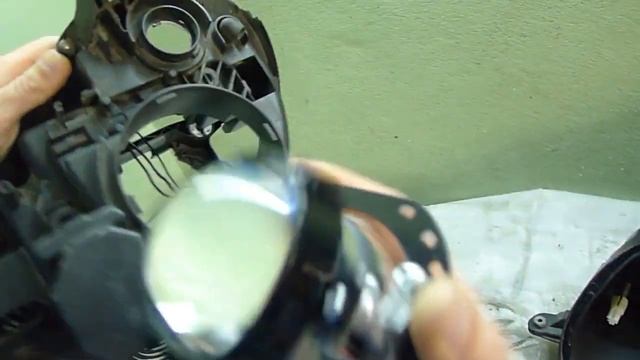 Mercedes E Class W211 установили би светодиодные модули Оптима в фары Чистка и полировка фар смотреть онлайн