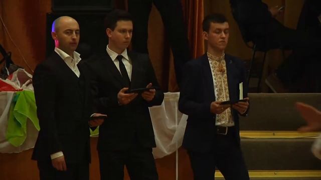 Те, що стирає грані між спортом та танцем смотреть онлайн