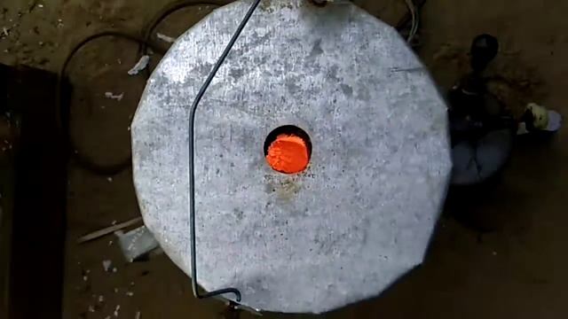 Проба печки из старой лейки