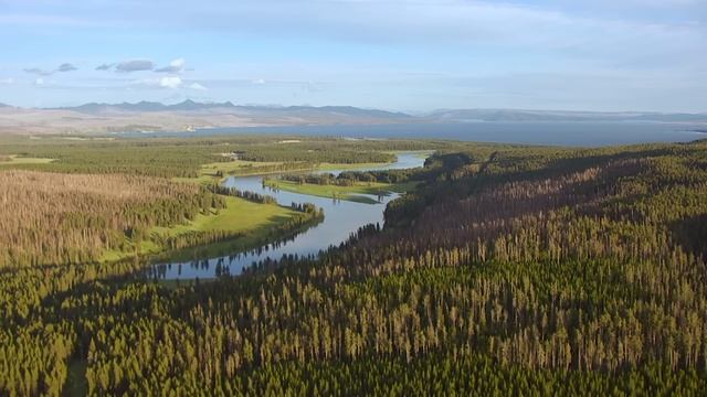 Why Wyoming is VASTLY Emptier Than Colorado смотреть онлайн