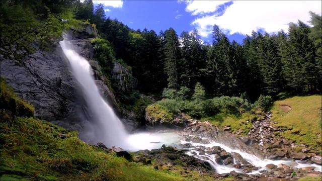 3 Часа Водопада в Лесу * Красота Природы не перестаёт удивлять ! Звук падающей воды для отдыха смотреть онлайн
