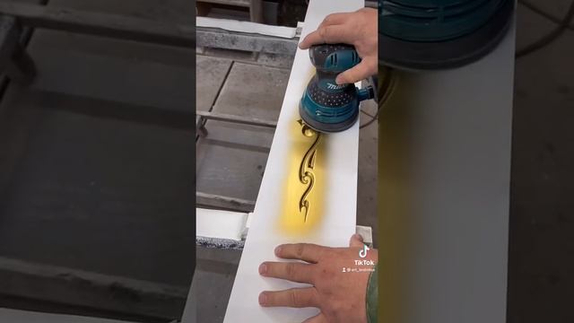 Узоры на подступенках с нанесением золотистой патины для деревянной лестницы смотреть онлайн