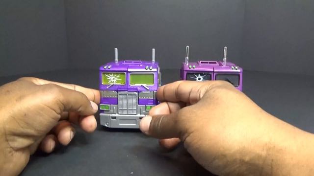 Transformers Shattered Glass MP 10 Optimus Prime vs. KO toy review смотреть онлайн
