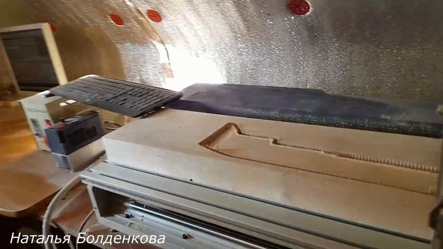 Продолжение нашего визита в "ЛПХ усадьба Сокол".Нам показали мастерскую сына, резчика по дереву. смотреть онлайн