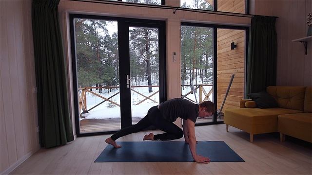 Укрепление всего тела | Йога для развития силы | 3 круга из базовых силовых асан смотреть онлайн