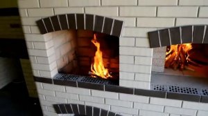 Маленькая уличная русская печь в беседке