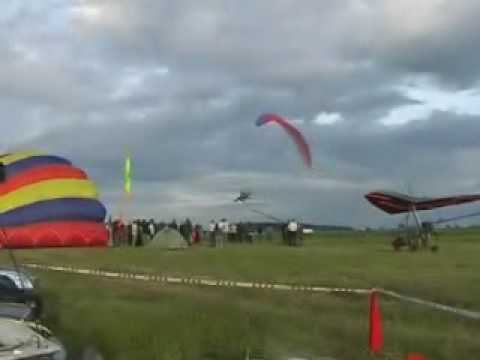 Небесная ярмарка 2009 парамотор с лентой_PC.avi смотреть онлайн