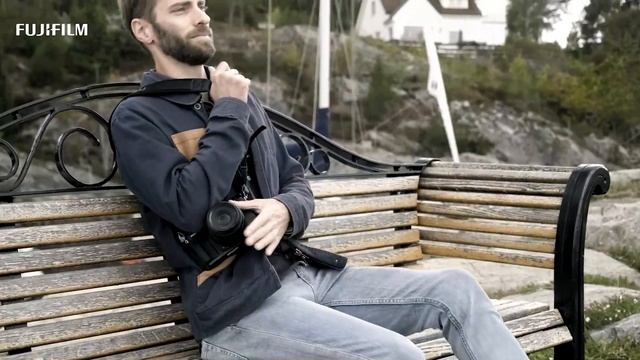 Fujifilm GFX 50R with Jonas Bendiksen смотреть онлайн