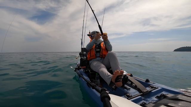 Kayak Fishing the DEADLIEST Jungle on Earth! смотреть онлайн