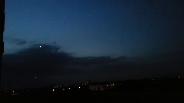 Ночное небо. Вид из окна. смотреть онлайн