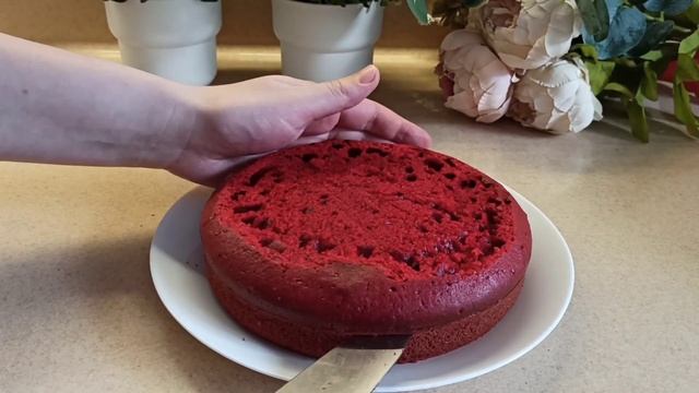 ГОТОВИТСЯ ПРОЩЕ ПРОСТОГО! Красный бархат из готовой смеси. Пошаговый рецепт приготовления торта смотреть онлайн