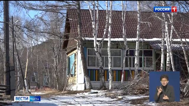 Супруги-пенсионеры отказываются покидать дом и землю в Молоковке, где прожили 30 лет смотреть онлайн