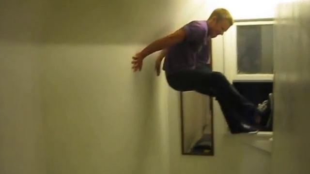 House Climbing - Rock climbing inside (indoor buildering) смотреть онлайн