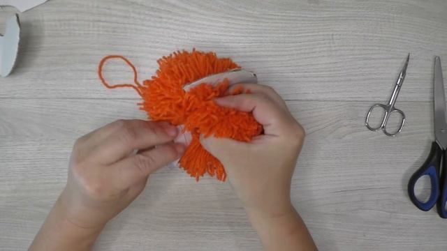 СИМВОЛ 2022 своими руками. ТИГР из НИТОК. НОВОГОДНИЕ поделки, подарки, декор своими руками. смотреть онлайн