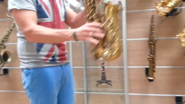 Dave Bo plays Trevor James Signature Custom alto sax смотреть онлайн