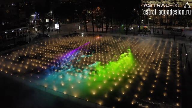 Пешеходный фонтан с туманными насадками в Алматы (Казахстан) смотреть онлайн