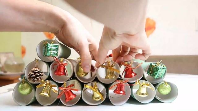 Новогодние игрушки из втулок и дерева смотреть онлайн
