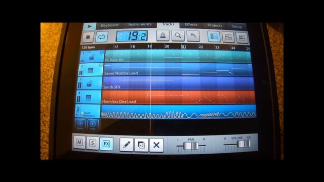 Dubstep attempt on the Ipad [2011] смотреть онлайн