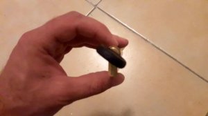 Замена личинки замка входных дверей.  Меняем сами.