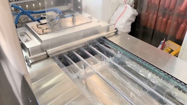 Вакуумная упаковочная линия Вакуматик VM6+ NB-Series смотреть онлайн