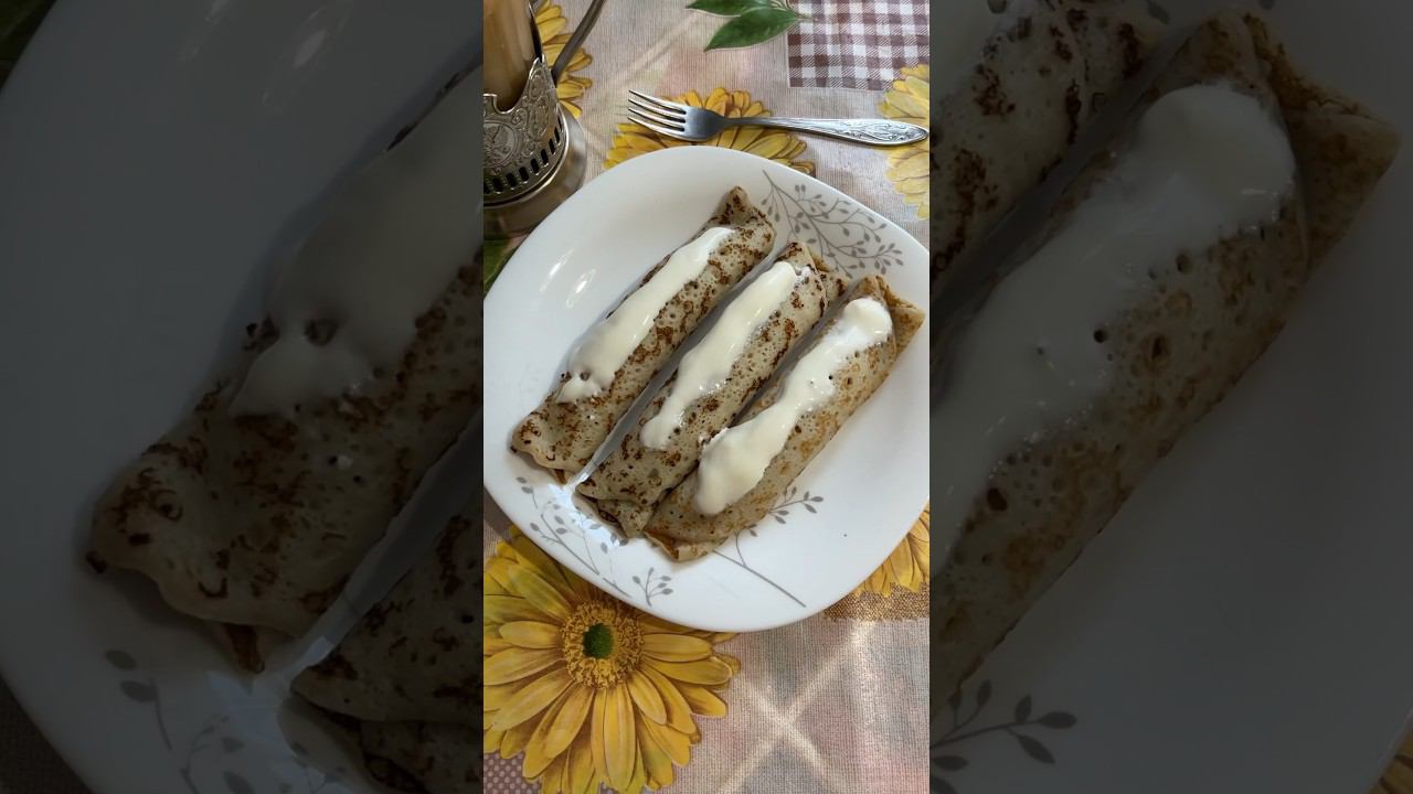 На завтрак у меня сегодня блинчики с творогом, добавил немного сметаны и цикорий