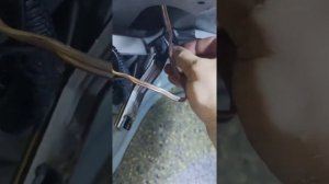 Установка газовых упоров в крышку багажника на рено флюенс Renault fluence