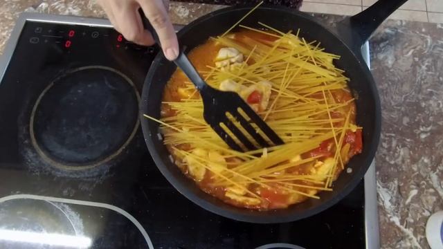 Куриная грудка с макаронами и лечо смотреть онлайн