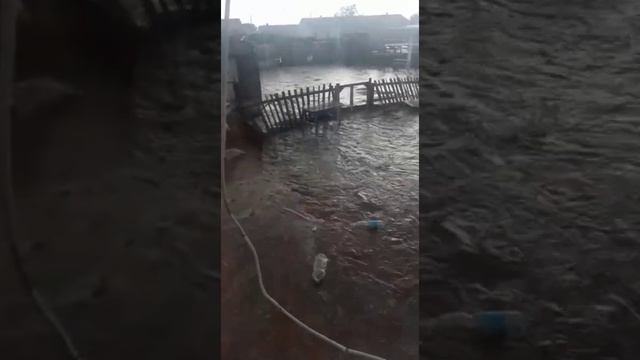 Село Сенокосное подтопило после дождя смотреть онлайн