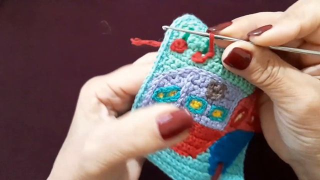 Вязание крючком. Декор полотна цветами. смотреть онлайн