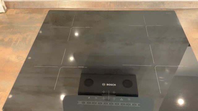 Индукционная варочная панель от компании Bosch PUE611FB1E смотреть онлайн